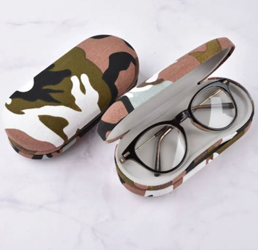 Sleek Dual-Compartment Eyeglass and Contact Lens Case